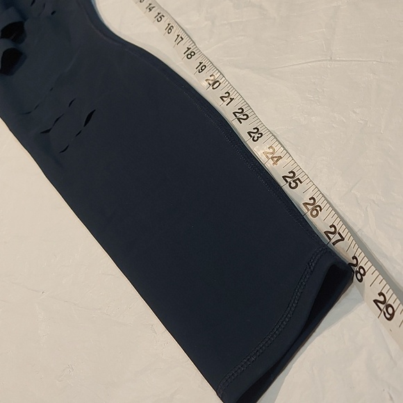 ALO Ripped Warrior leggings - Picture 6 of 9